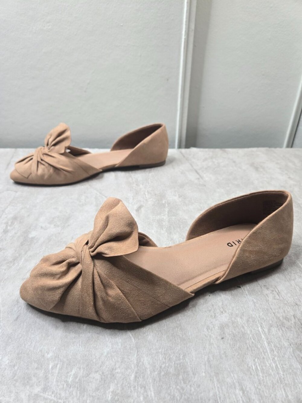Torrid Knot Ballet Flat 11 Wide Fit Beige Pointed D'orsay Shoe Preppy Minimalist